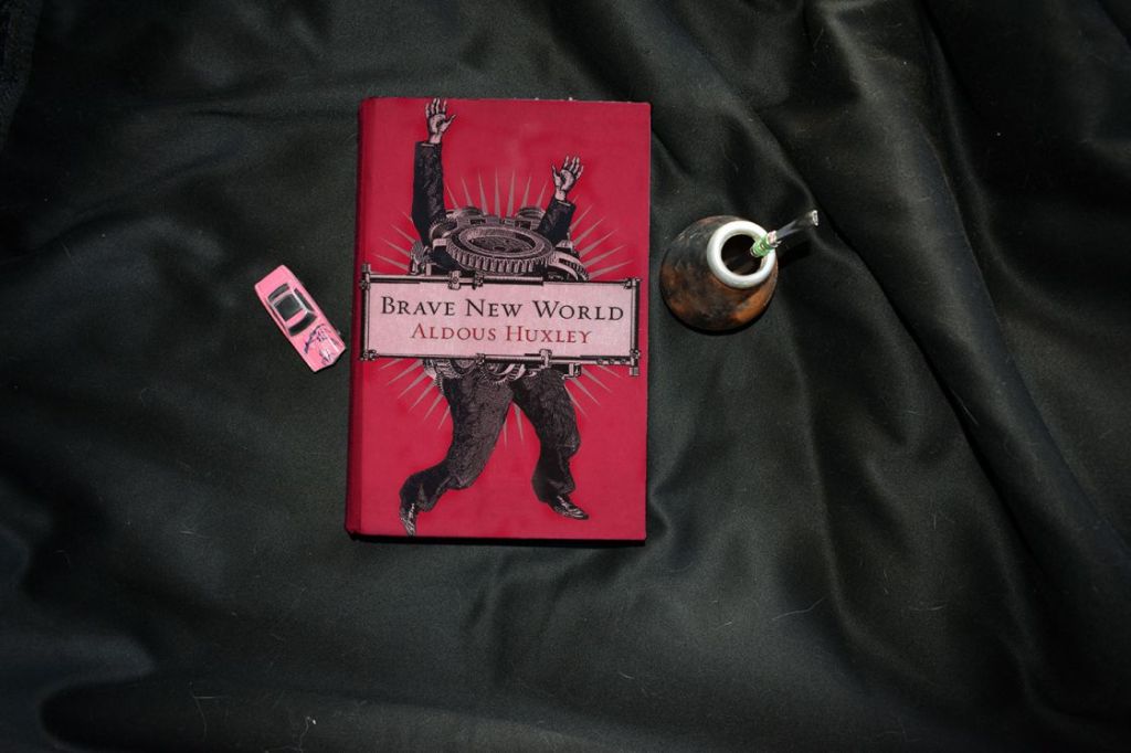 هكسلي والديستوبيا البيولوجية